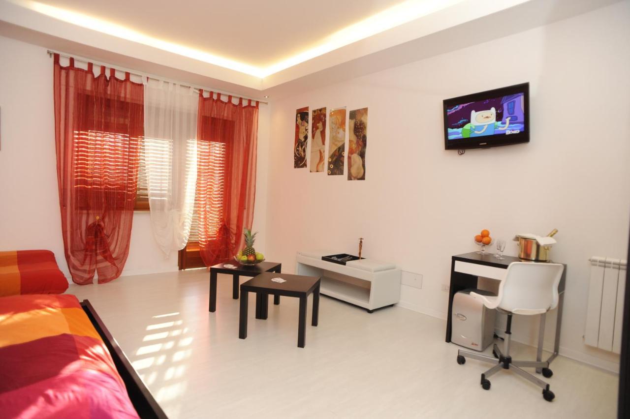 Magic Rainbow Bed and Breakfast Segni Εξωτερικό φωτογραφία